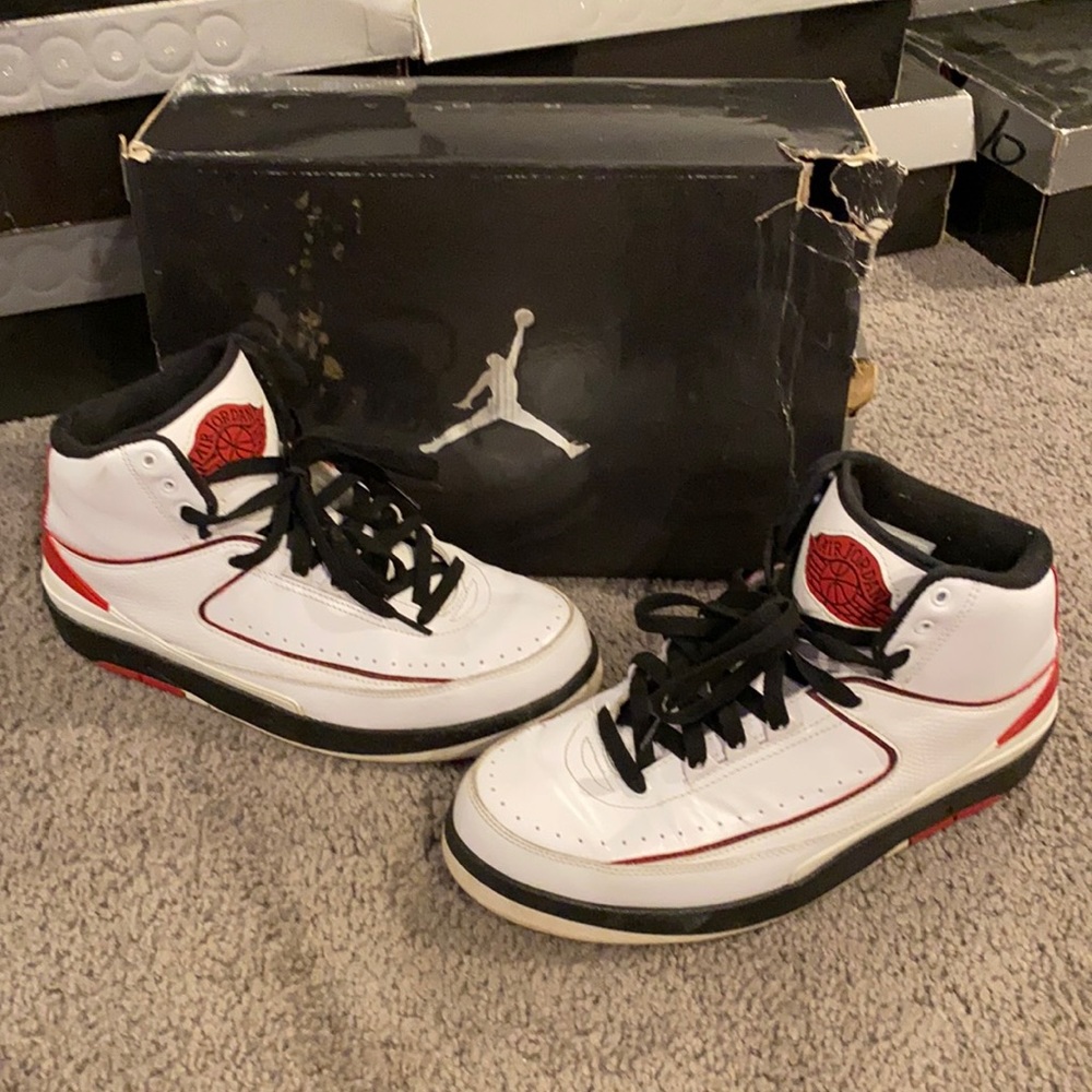 Jordan 2 2009 Chicago colorway